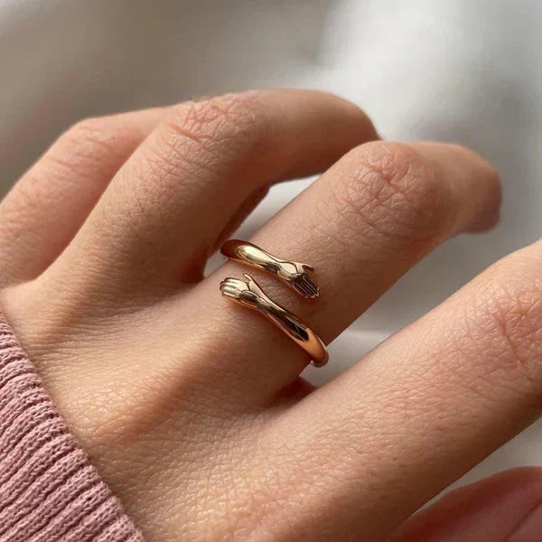 Anillo Ajustable en Forma de Abrazo