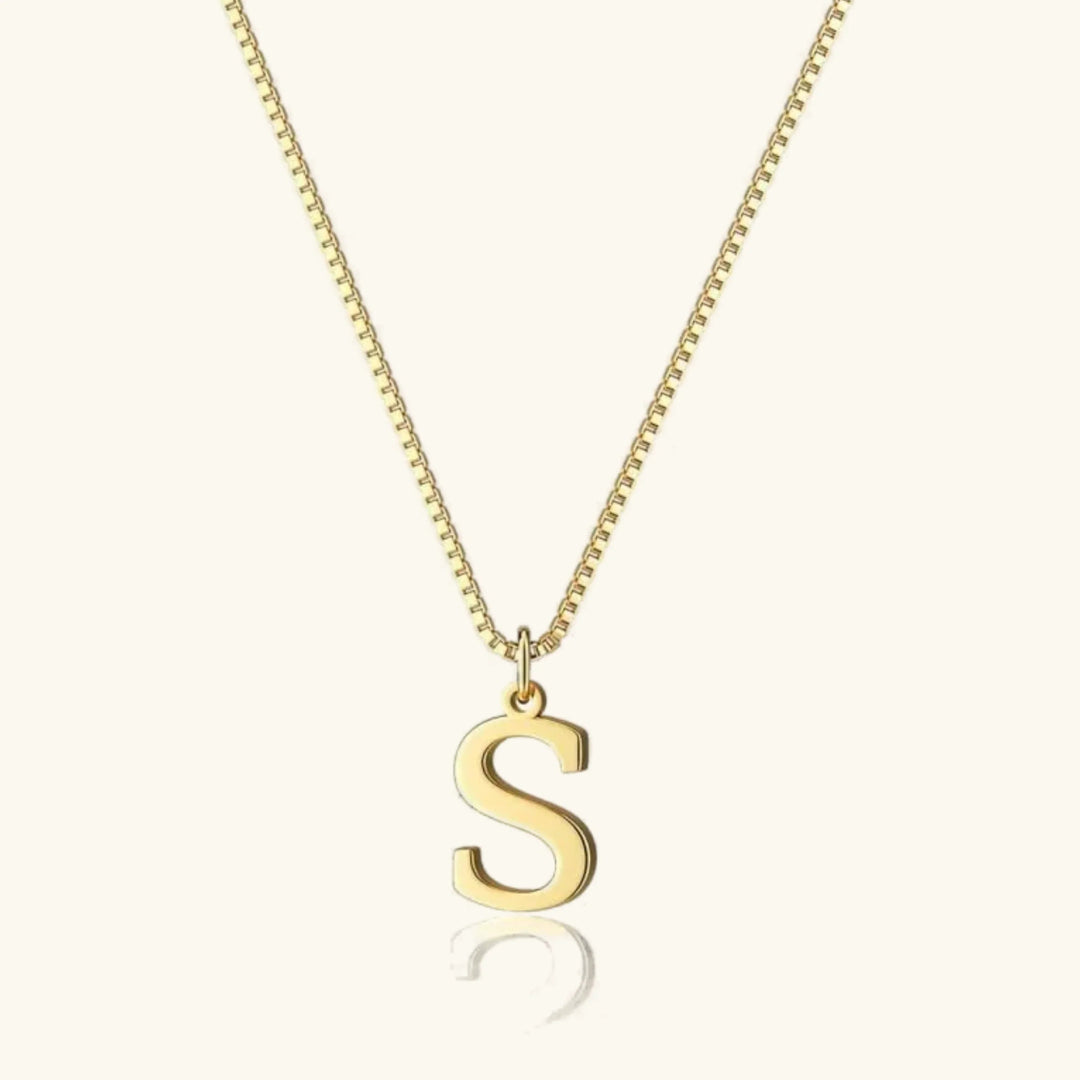 Collar de Oro con Letra Inicial