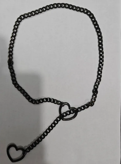 Collar Lara con corazón de acero inoxidable