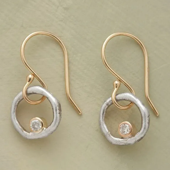 Pendientes con estrella en forma de círculo irregular