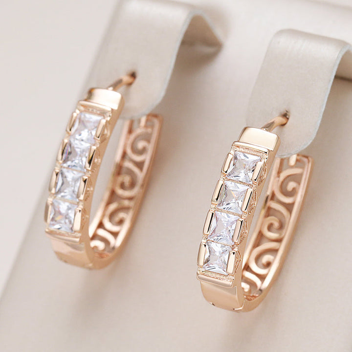 Elegantes pendientes de Hera con incrustaciones de cristal