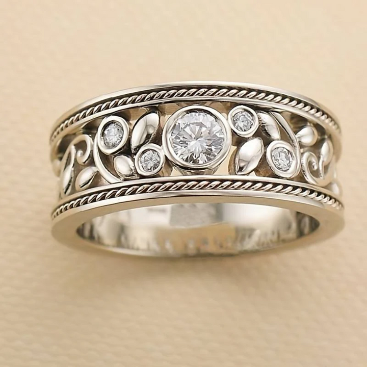 Anillo vintage en plata y circonita