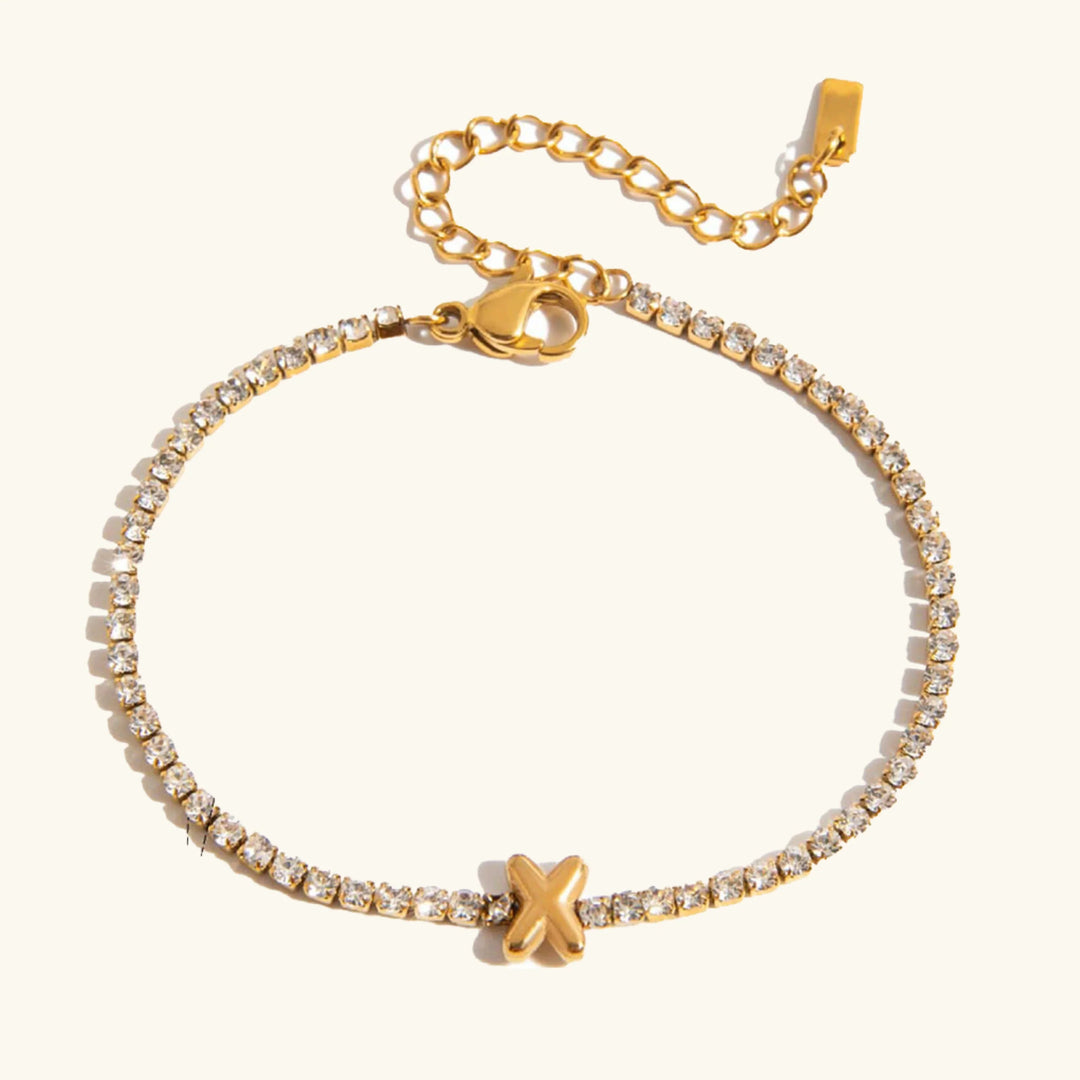 Pulsera Elegante de Oro con Letra en Burbuja
