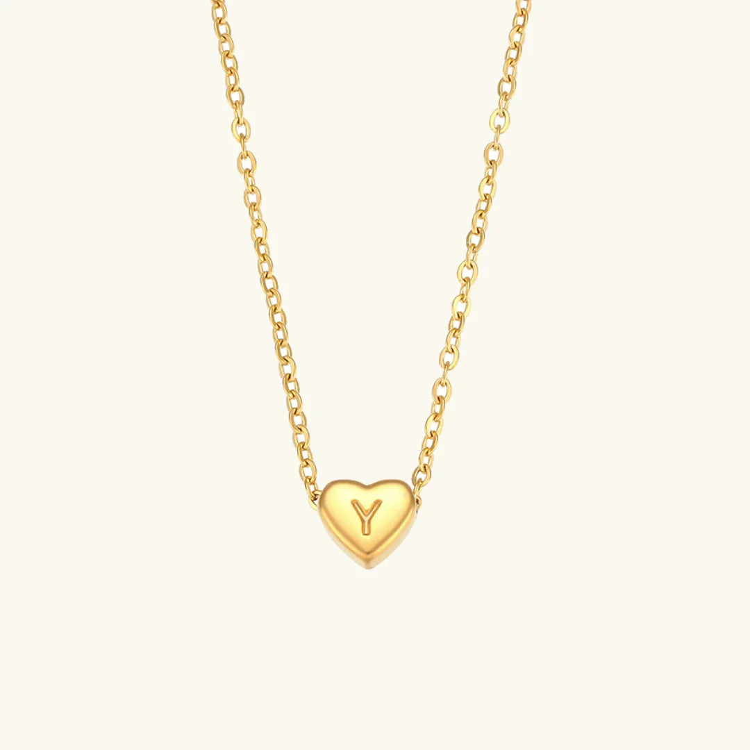 Collar de Oro con Inicial de Corazón