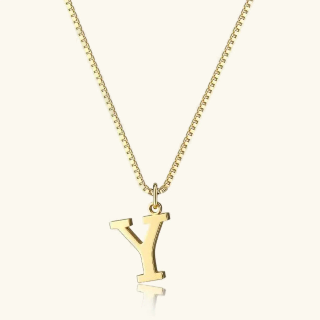 Collar de Oro con Letra Inicial
