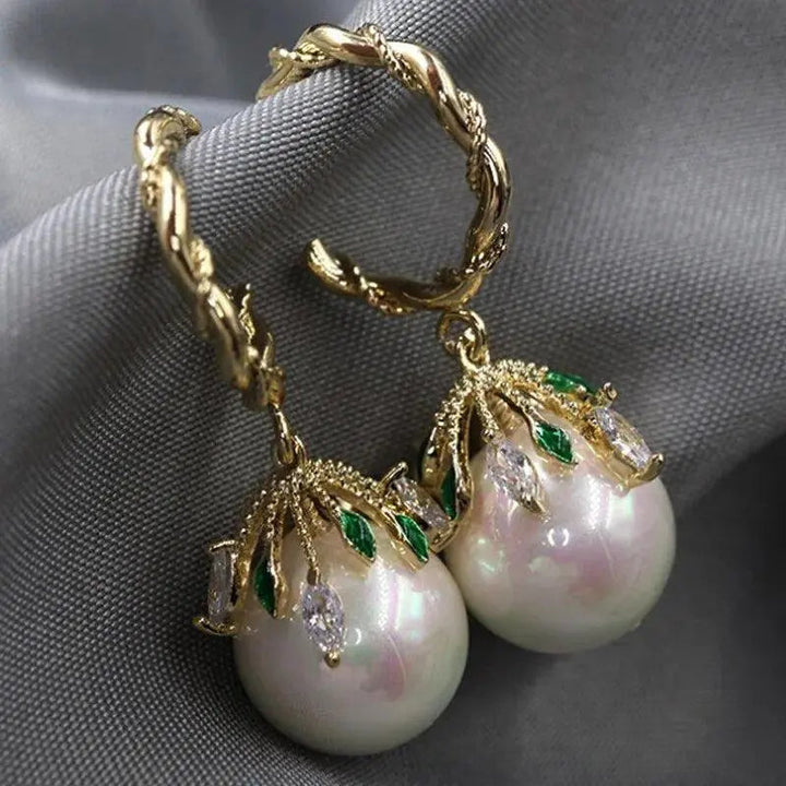 Elegantes pendientes Malia con perlas