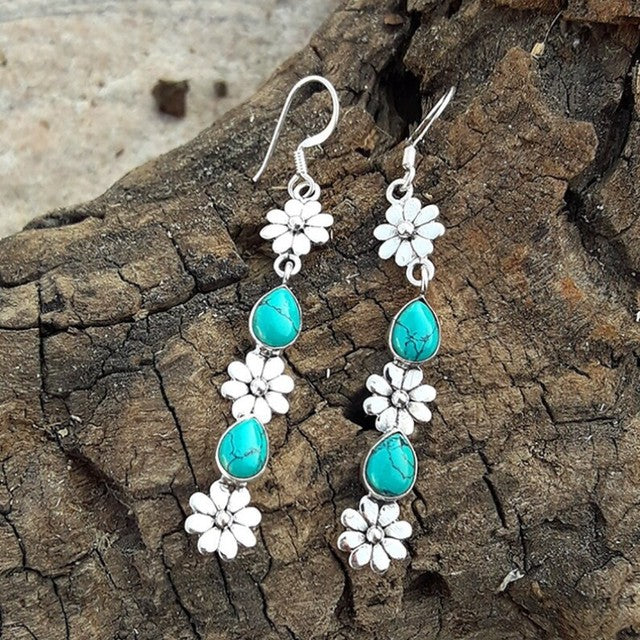 Pendientes vintage con piedra turquesa