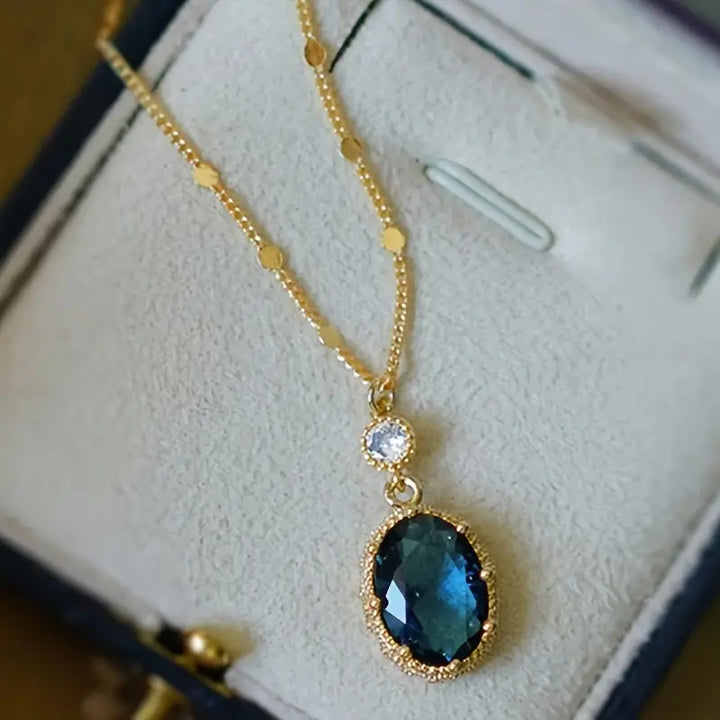 Collar de Oro Brillo Lunar