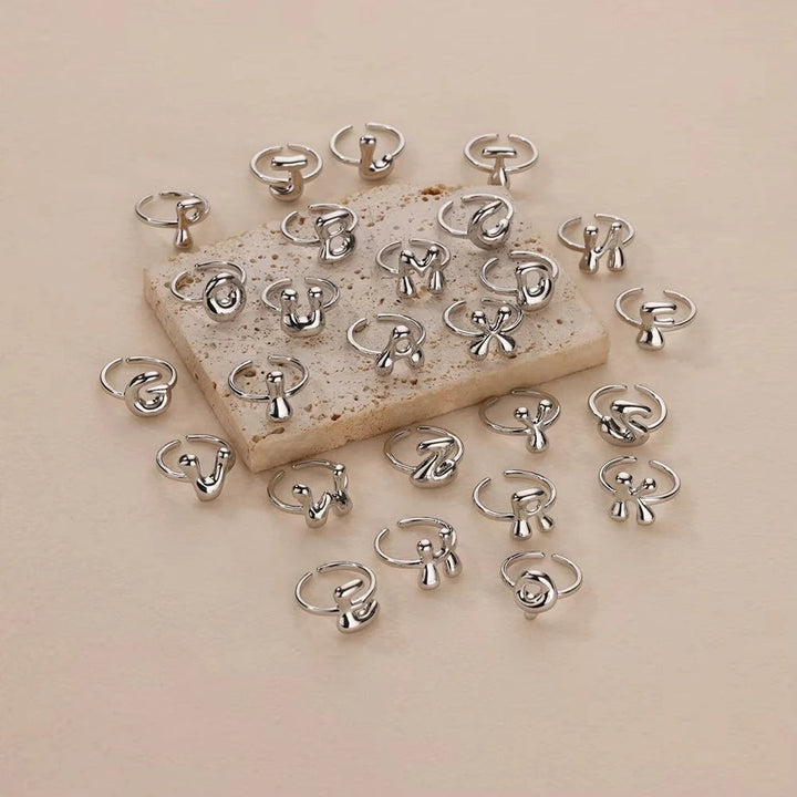 Anillo de Oro con Letra Personalizada en Burbuja (Ajustable)