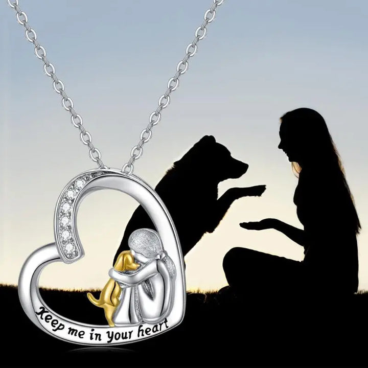 Collar de Corazón de Plata con Perro y Circonias
