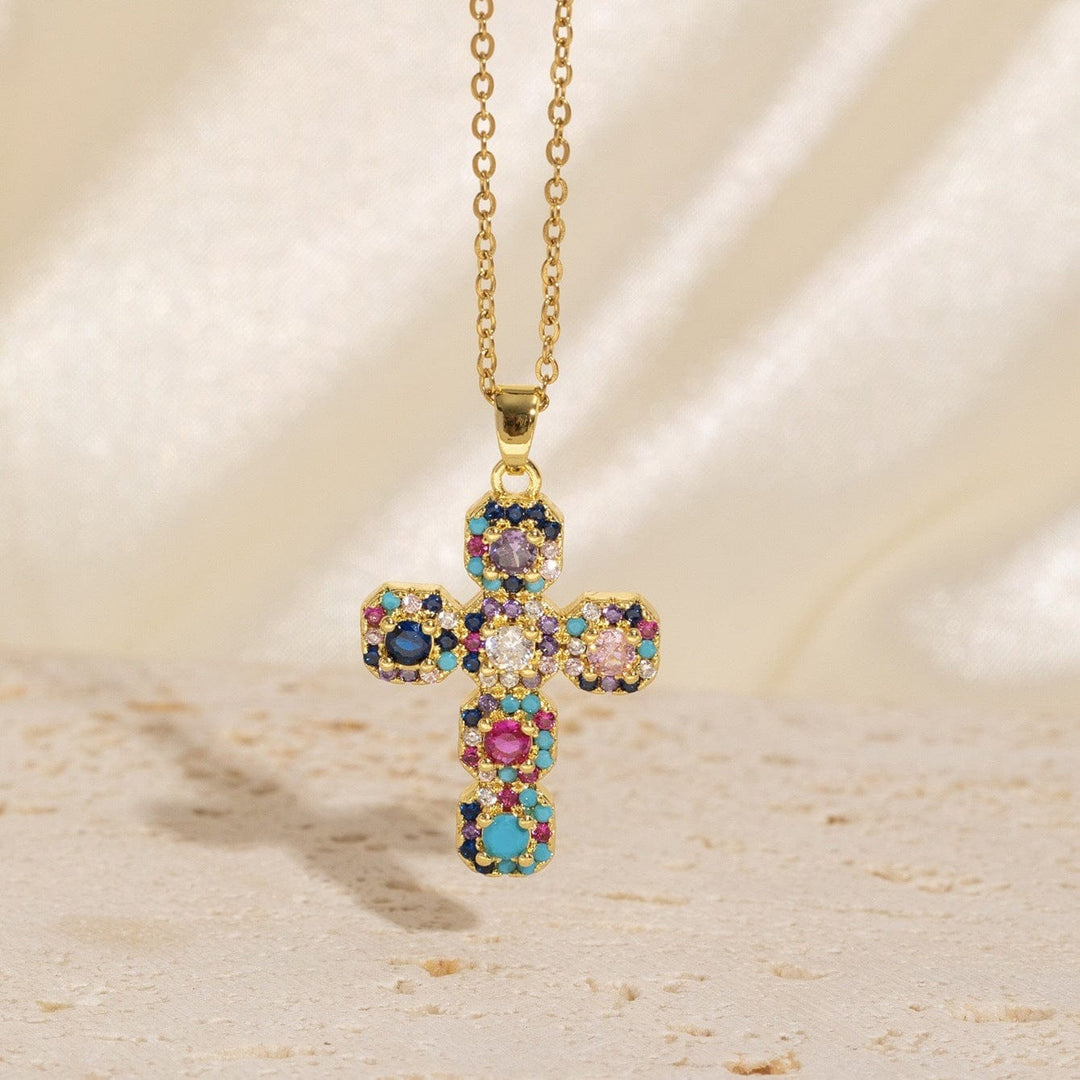 COLLARES DISEÑADOS CON CRUCES DE ZIRCONIO