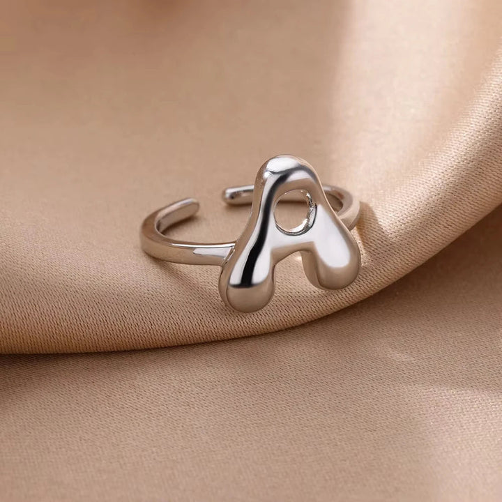 Anillo de Oro con Letra Personalizada en Burbuja (Ajustable)