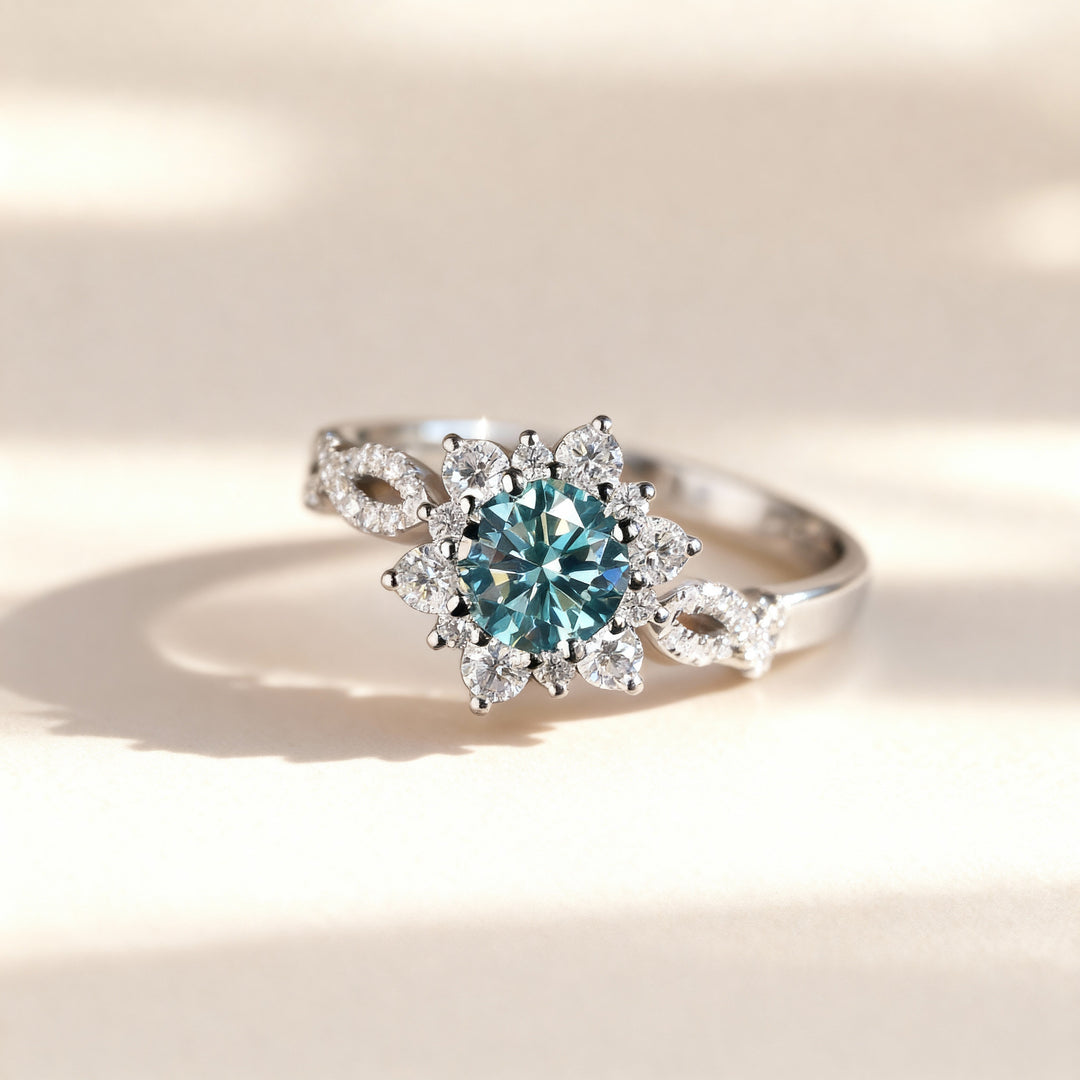 Anillo en Forma de Flor con Cristal Turquesa