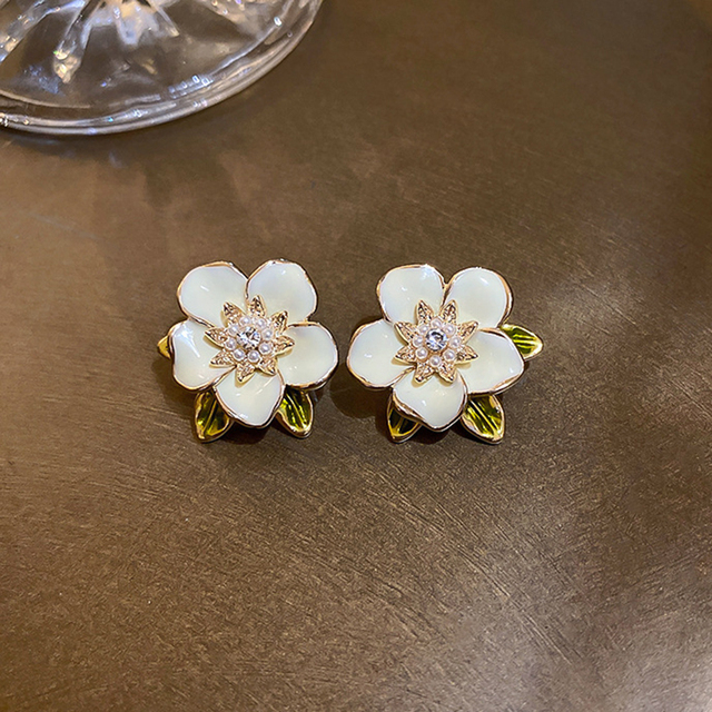 Pendientes en oro blanco con circonita