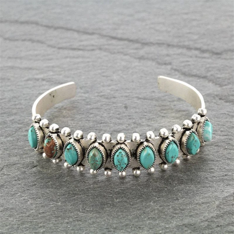 Pulsera vintage con piedras turquesas