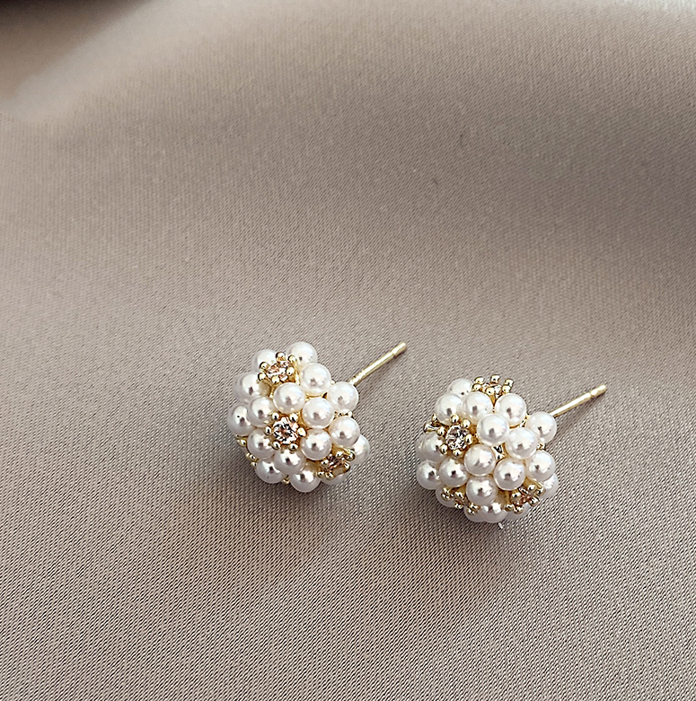 Pendientes de Perla Pequeños y Elegantes