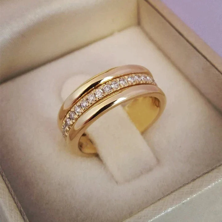 Anillo con Marco Vintage en Circonita