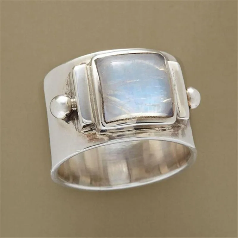 Anillo Dora con Piedra de Luna