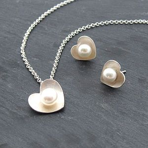 Conjunto de Corazón de Perlas Elegante