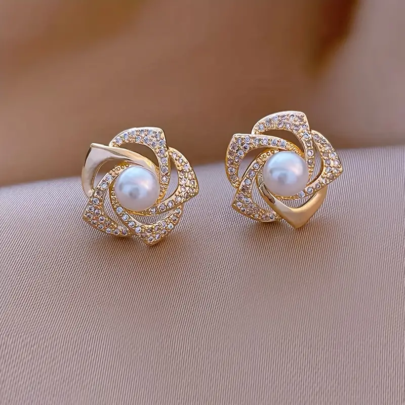Pendientes de Perlas Brillantes y Elegantes