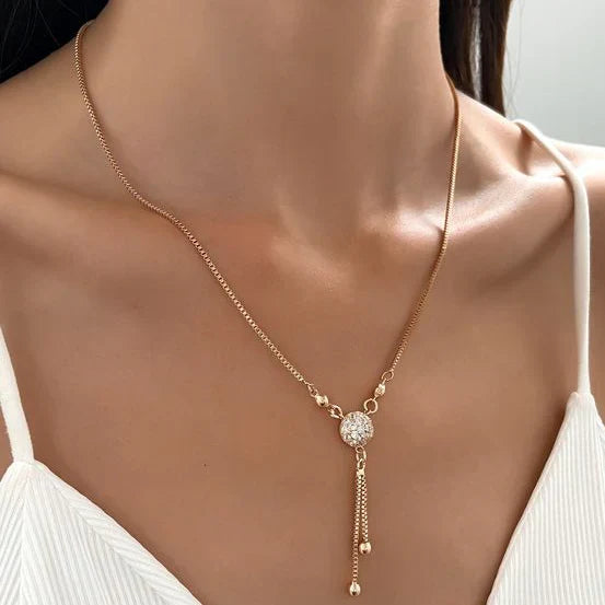 Collar con colgante en oro vintage