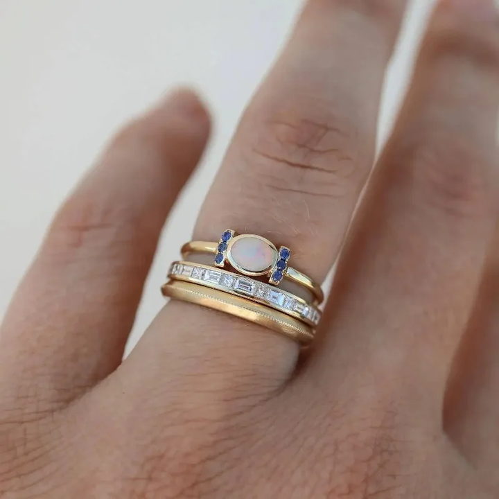 Anillo Hoja de Arce con Ramita Dorada