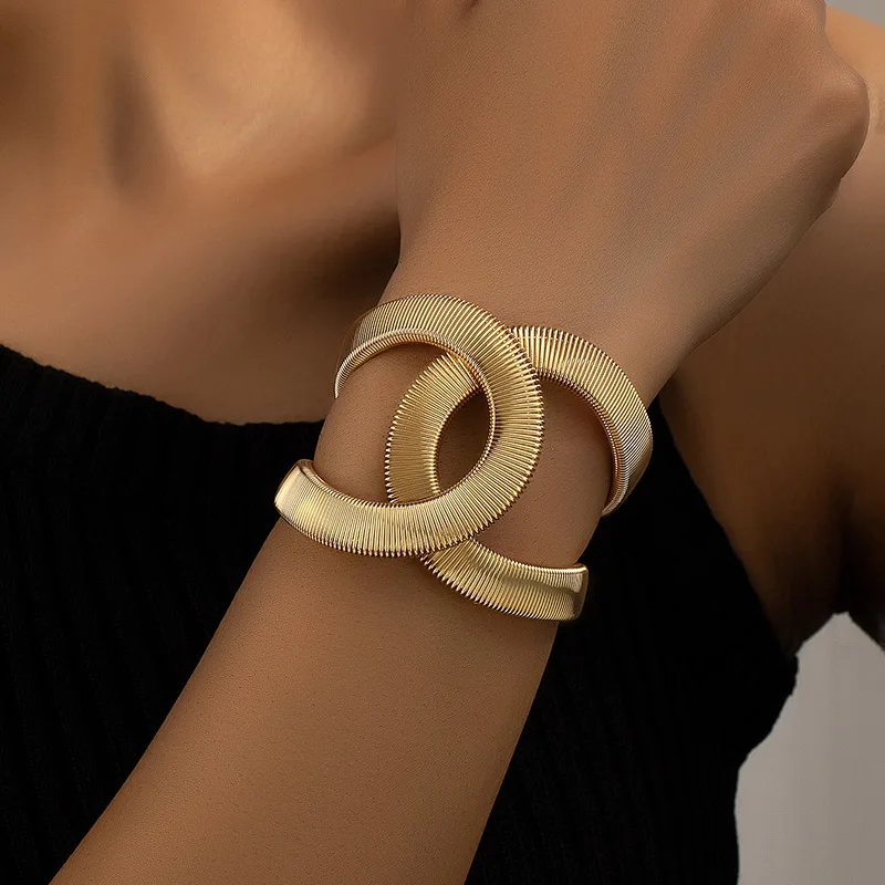 Brazalete Doble Elegante de Oro