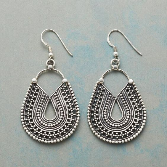 Pendientes vintage de plata con colgante mandala