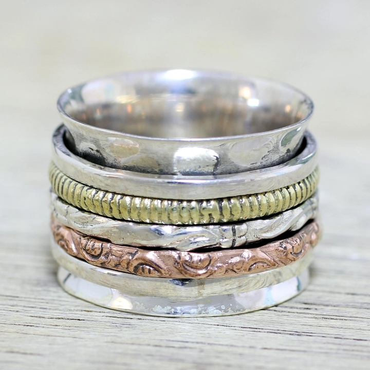 Anillo vintage de oro y plata con rosa