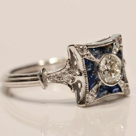 Anillo Vintage Cuadrado con Circonita Azul