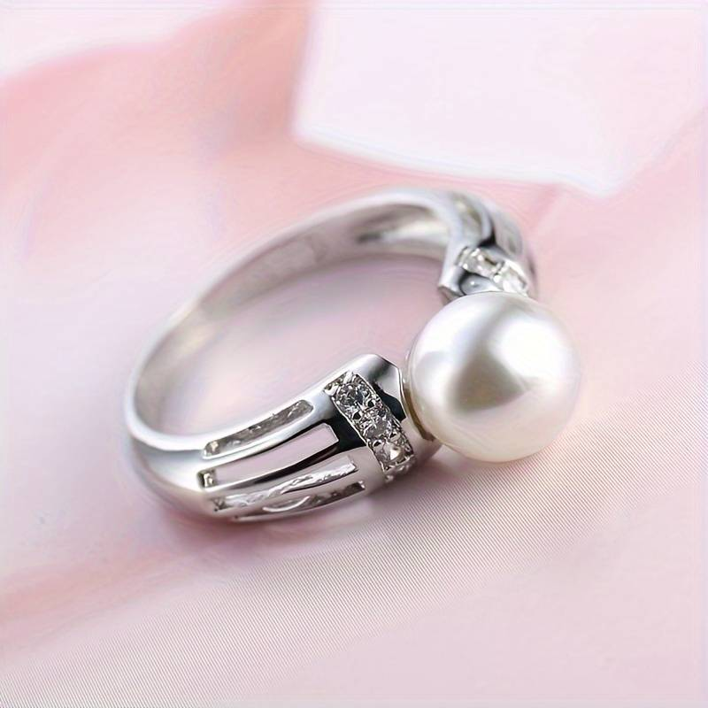 Anillo vintage con perla plateada