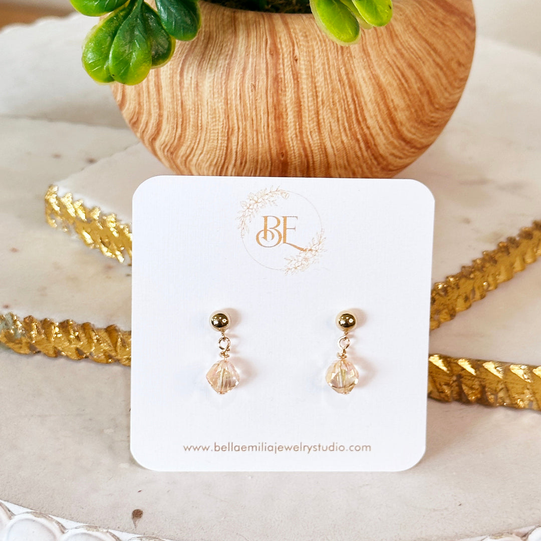 Pendientes colgantes delicados Liana en oro