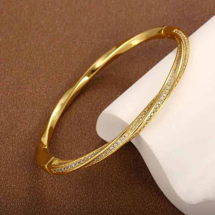 Elegante pulsera de cristal con dos filas en oro