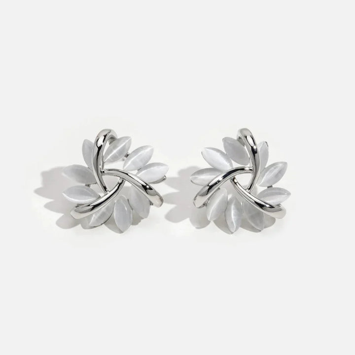 Pendientes de Botón Flor Circular de Ópalo en Oro Elegantes y Exquisitos