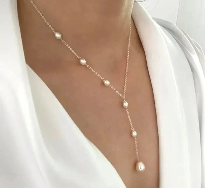 Collar vintage con colgante de perlas